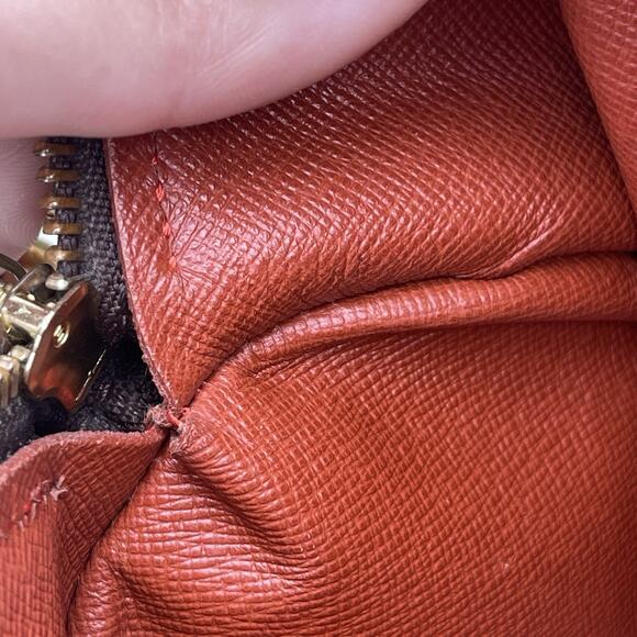 Louis Vuitton Papillon Damier Ebene Duffle 26 Brown Canvas shoulder Bag - Picture 13 of 14